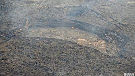 Lava Spotted At Kilauea Summit Usgs Says Volcano Not Erupting