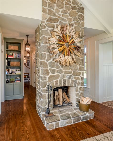 Guide To Interior Stone Veneer In Your Custom Home Chg