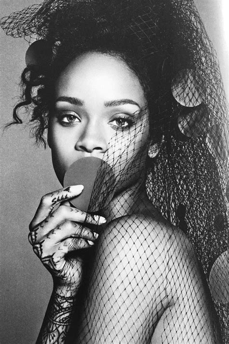 Smokingsomethingwithrihanna Rihanna Fenty Rihanna Looks Rihanna Photos