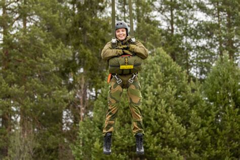 Ingrid Alexandra de Norvège rejoint les commandos Point de Vue