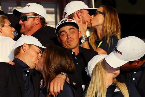 Sports Pictures Funny Pictures Love Me Meme Paulina Gretzky Rickie