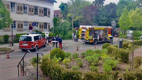 Stadtplan, parkplätze, haltestellen, restaurants, hotels im bereich an der kirche. Freiwillige Feuerwehr Bad Soden am Taunus