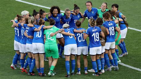 calcio discovers women success of azzurre gives italy a feel good story as new season begins