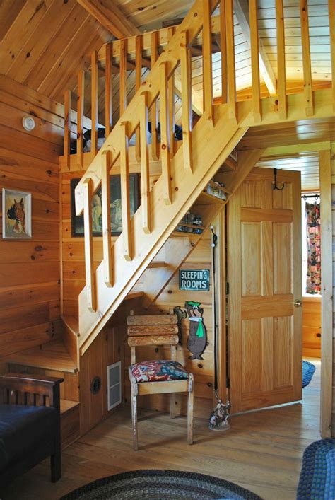Badrap Tiny Cabin Stairs To Bedroom Loft Amazing Tiny Houses