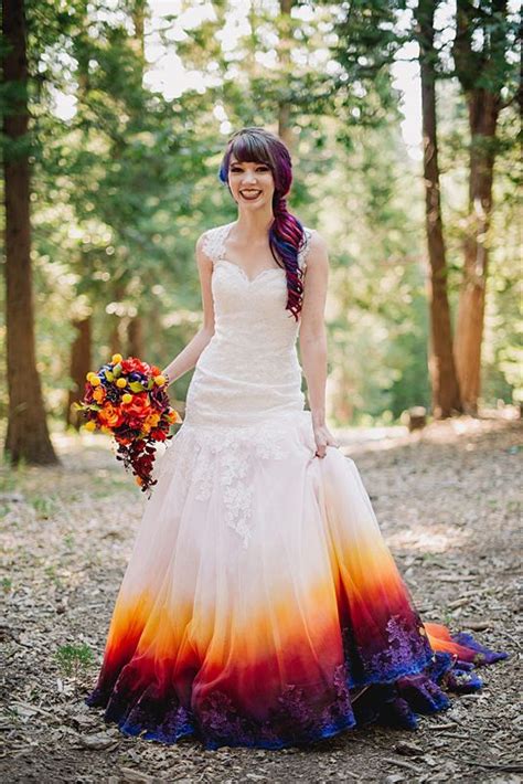 自分で染めたらこんなにきれい。花嫁が作った、世界でたった一つのウェディングドレス（画像） Huffpost Japan