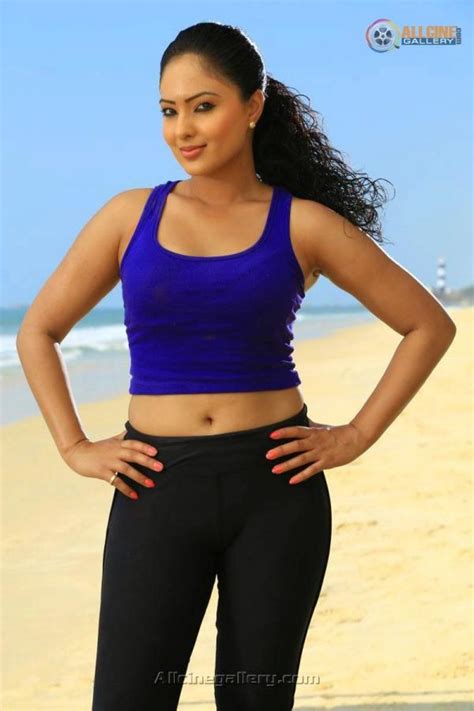 Nikesha Patel Hot Navel Pics Veethi