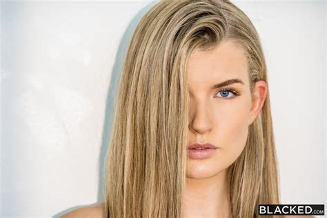 Mia Melano Bio Life Pics Facts The Lord Of Porn Stars The Best Porn Website