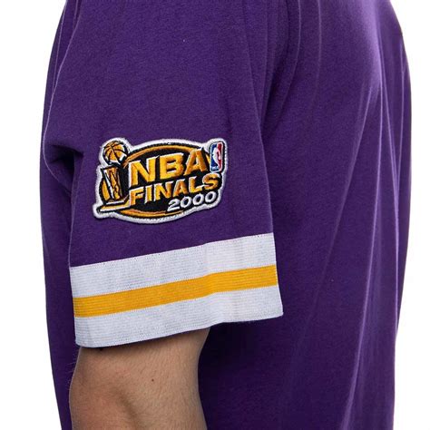 Browse majestic's lakers nba finals store for the latest lakers champs shirts, hats, hoodies and more champs gear men, women, and kids from majestic! Mitchell & Ness T-shirt Los Angeles Lakers purple Overtime ...
