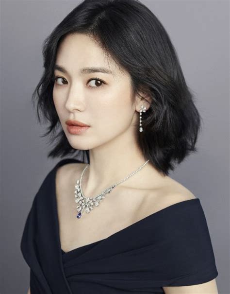 This rumor is completely groundless. song-hye-kyo-age-husband-wedding-instagram-Height ...
