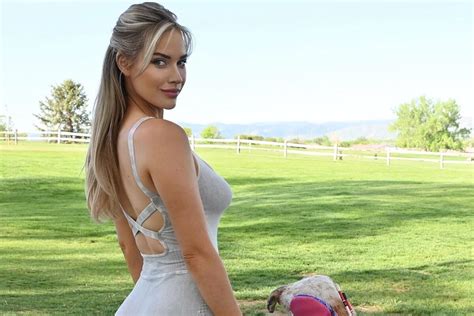 Haters Ruthlessly Body Shame Paige Spiranac After Throwing First Pitch At Brewers Game Marca
