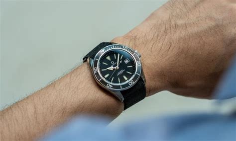 Unless you're a watch smith, you probably won't be able to make yourself an actual watch face as a diy project. Kit d'Horlogerie : Découvrez le Test de la Montre DIY ...