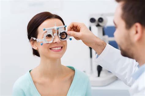 Heres What Goes On During A Standard Eye Exam Laurier Optical