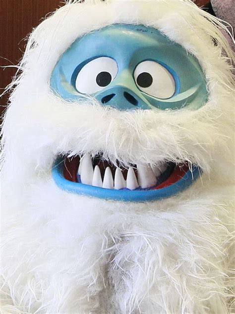 Allouez S Abominable Snowman A Scary Viral Sensation