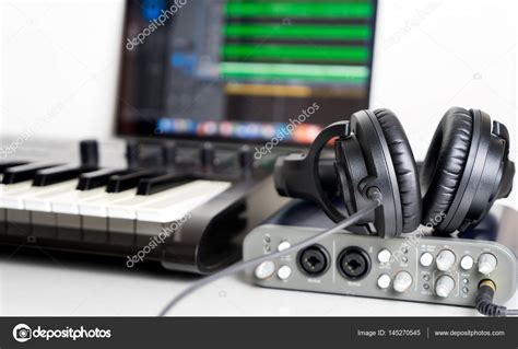 Portable Computer Music Studio Home Set Up Stock Photo By ©junce11