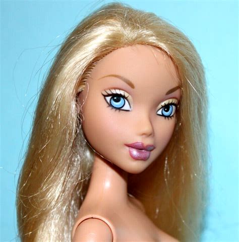 Barbie Doll Nude Ponytail Blonde Blue Eyes Tattoo Click Knees Beach
