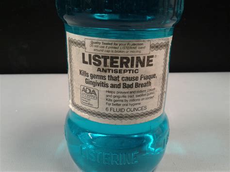 Antique advertising collectors decorate their homes, garages, barns and offices with these pieces. Lot Detail - Vintage Glass Listerine Bottle 6 Oz
