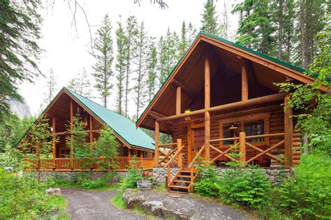 Cathedral Mountain Lodge Holidays 2022 2023 British Columbia Canada