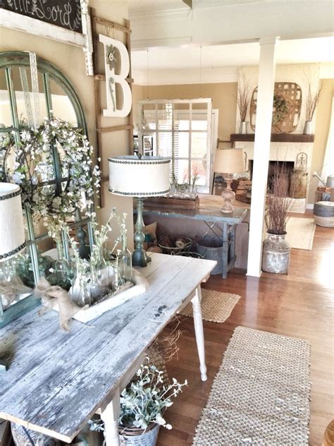 Farmhouse And Rustic Entryway Shabby Chic Decor Living Room Chic