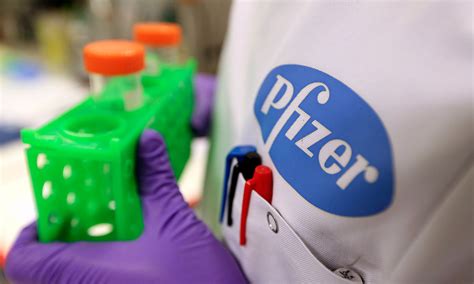 Pfizer is the world's premier biopharmaceutical company engaging in the business of discovering at pfizer, we apply science and our global resources to bring therapies to people that can help extend. Pfizer anuncia retiro en investigaciones para las ...