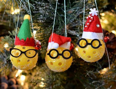 Diy Christmas Ornaments How To Make Ornaments Holiday Crafts Crafts