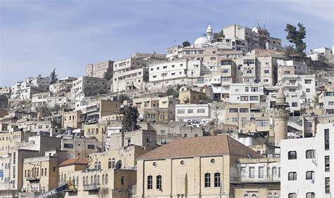 السلط الأردنية مدينة الإطلالات والتراث وجارة نابلس وعنوان الاختلاط الثقافي