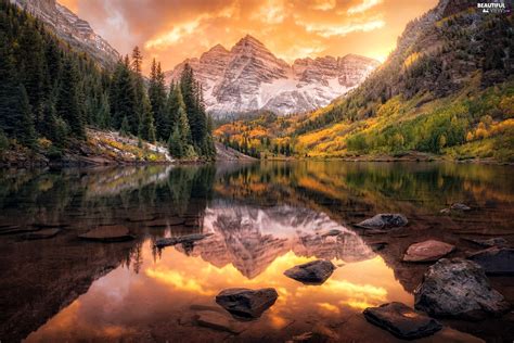 Maybe you would like to learn more about one of these? Maroon Bells Peaks, rocky mountains, Maroon Lake, State of ...