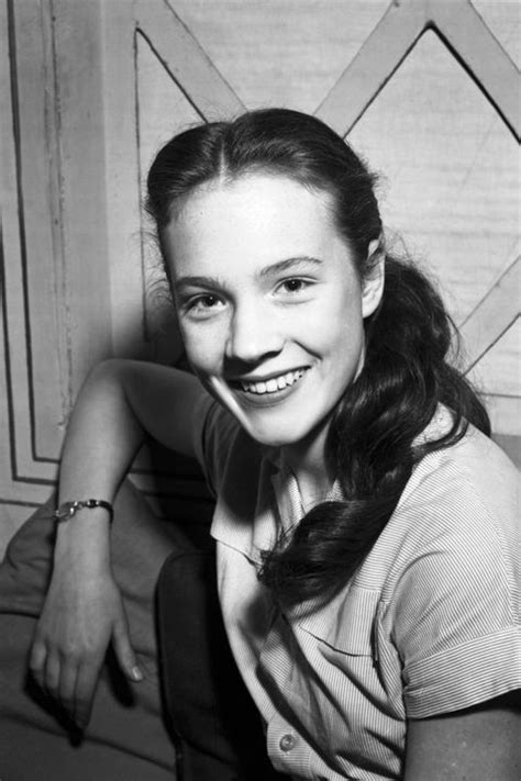 15 Photos Of Julie Andrews When She Was Young Julie Andrews Vintage