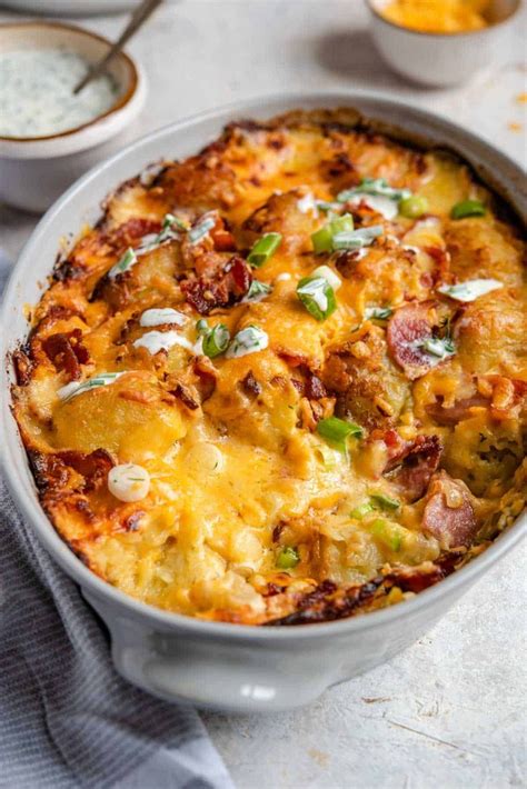 Insanely Delicious Tater Tot Casserole Thats Loaded With Crispy Bacon