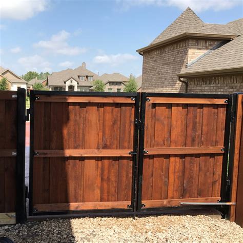 Privacy Fence Companies Plano 8 Ft Tall Board On Board Wood Fences