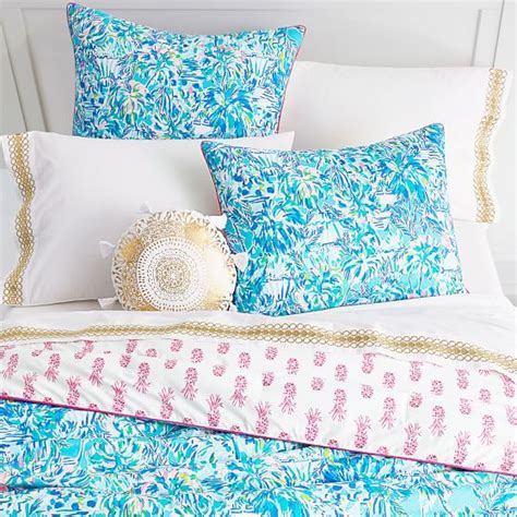 Последние твиты от lilly pulitzer (@lillypulitzer). Lilly Pulitzer Home Slice Comforter + Sham in 2020 | Bold ...