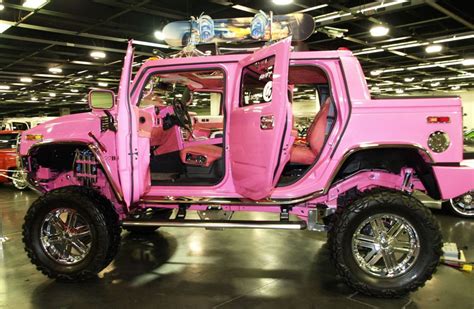 britney spears was sued for putting a fake louis vuitton logo on a pink hummer for her do