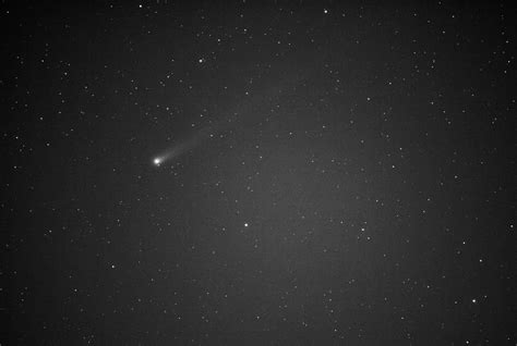 Comet Lovejoy Canon 350d 200mm Nikkor F4 4x30s 800 Iso N Flickr