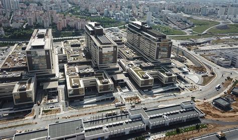 Последние твиты от i̇stanbul başakşehir (@ibfk2014). Başakşehir Çam ve Sakura Şehir Hastanesi açıldı foto ...