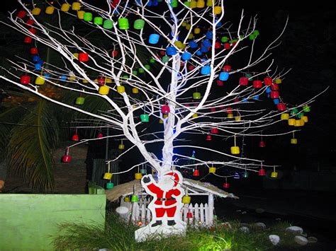 Khotbah natal pertama yang mengajak kita merenung di hari raya ini adalah kisah ketekunan zakharia dalam berdoa. Pesona Pohon Natal Berbahan Daur Ulang ala Nangalimang ...