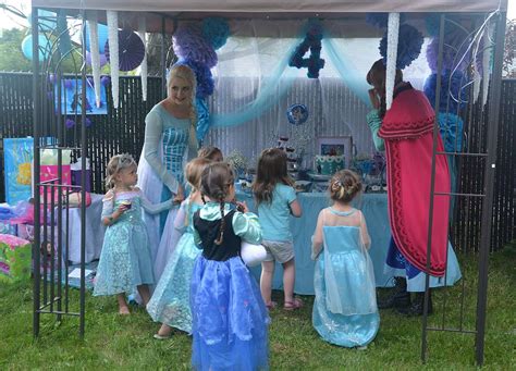 Frozen Party Birthday Party Ideas Photo 21 Of 25 Catch My Party