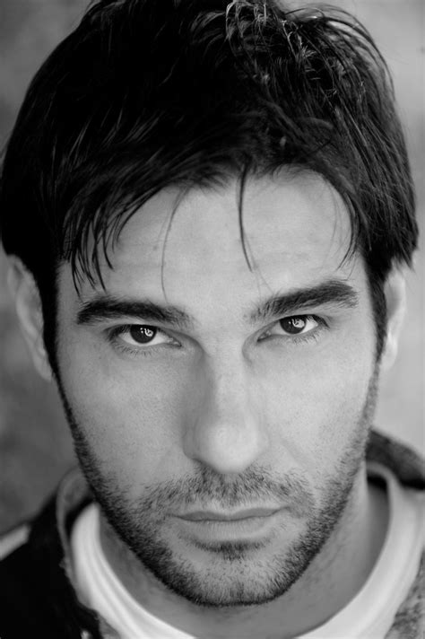 Edoardo leo (born 21 april 1972) is an italian actor, director and screenwriter. Teramo. L'uomo fiammifero "appare" al Parco fluviale e ...