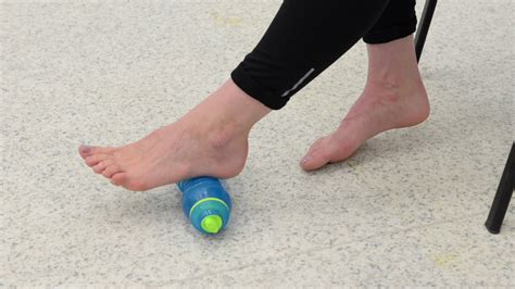 Plantar Fasciitis Stretches To Ease Pain Fitnes Shots