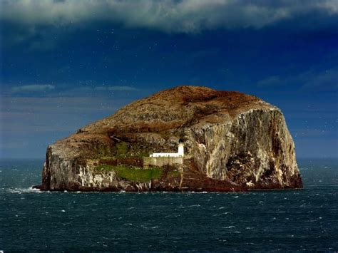 Bass Rock Lighthouse North Berwick Scotland Places In Scotland