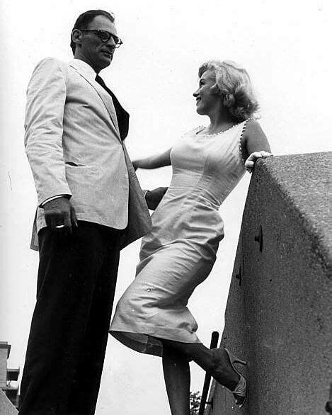 After a massage, he persuaded her for sex. 25 отметок «Нравится», 0 комментариев — Marilyn Monroe Fan ...