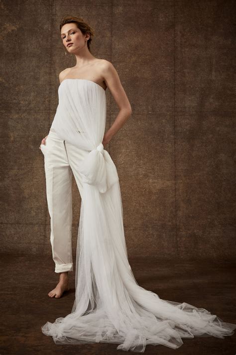 Danielle Frankel Bridal Spring 2020 Collection Vogue Wedding Dress Advice Classic Wedding