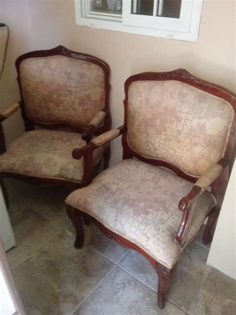 Pair Of Formal Living Room Accent Chairs For Sale In Mona Kingston St