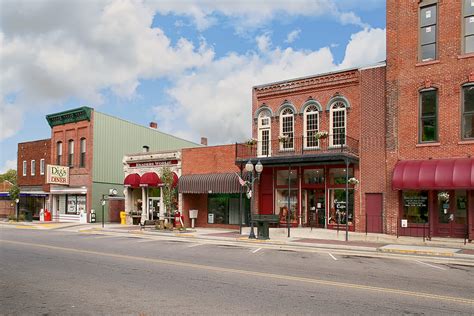 Small Town America Economic Innovation Group