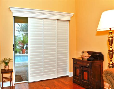 Classic vertical blinds are a sure bet for covering sliding glass doors. TOP Sliding glass door blinds ideas 2018 | Interior & Exterior Ideas