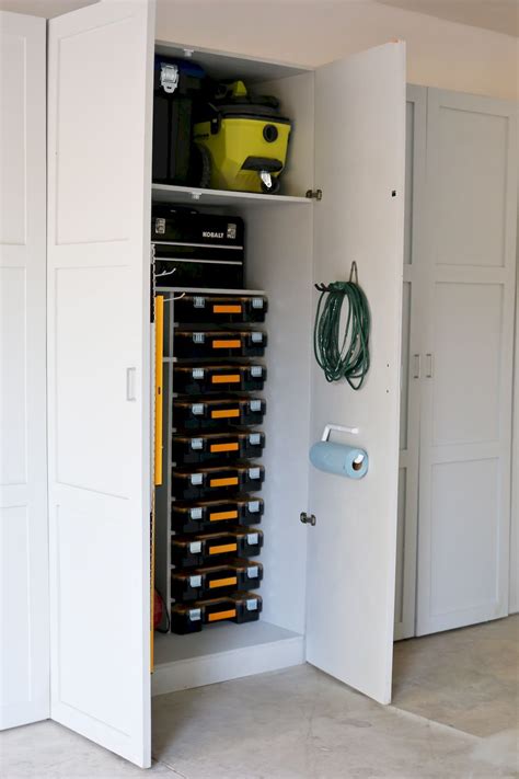 Buy trendy and designer diy garage cabinet from alibaba.com. Adorable 60 Simple Tools Organized with Garage Design ...