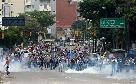 Emergencia económica, social y ecológica. Maduro amenaza con decreto de "conmoción interior" | elPeriódico de Guatemala