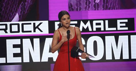 Selena Gomez Gives Moving Speech About Living With Depression Anxiety