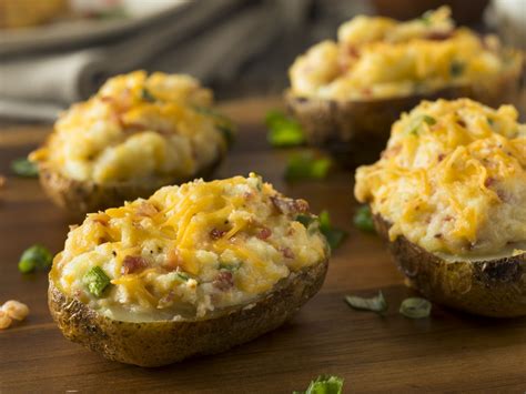 POMME DE TERRE AU JAMBON ET FROMAGE Recette de POMME DE TERRE AU