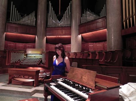 Concert Organist Carol Williams Photo Gallery