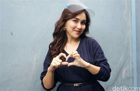 Ayu Ting Ting Viral Lagi Usai Akang Kendang Kini Soal Matematika Foto 4