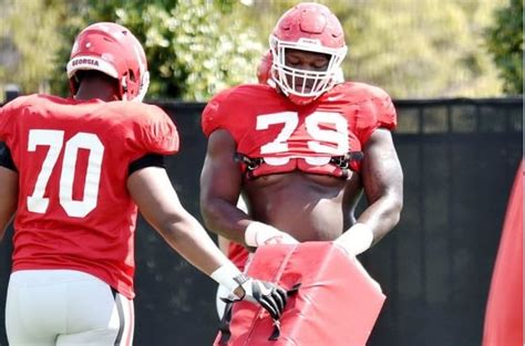 Isaiah wilson, shown here at last year's nfl draft combine, did not have the best rookie season for tennessee. UGASports - Wilson declares for NFL Draft